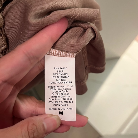 Perseption concept laced sleeveless - Picture 4 of 5